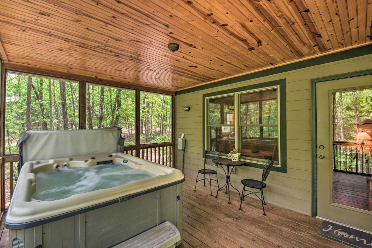 The Honeybee Cabin With Private Porch And Hot Tub Clarkesville 외부 사진
