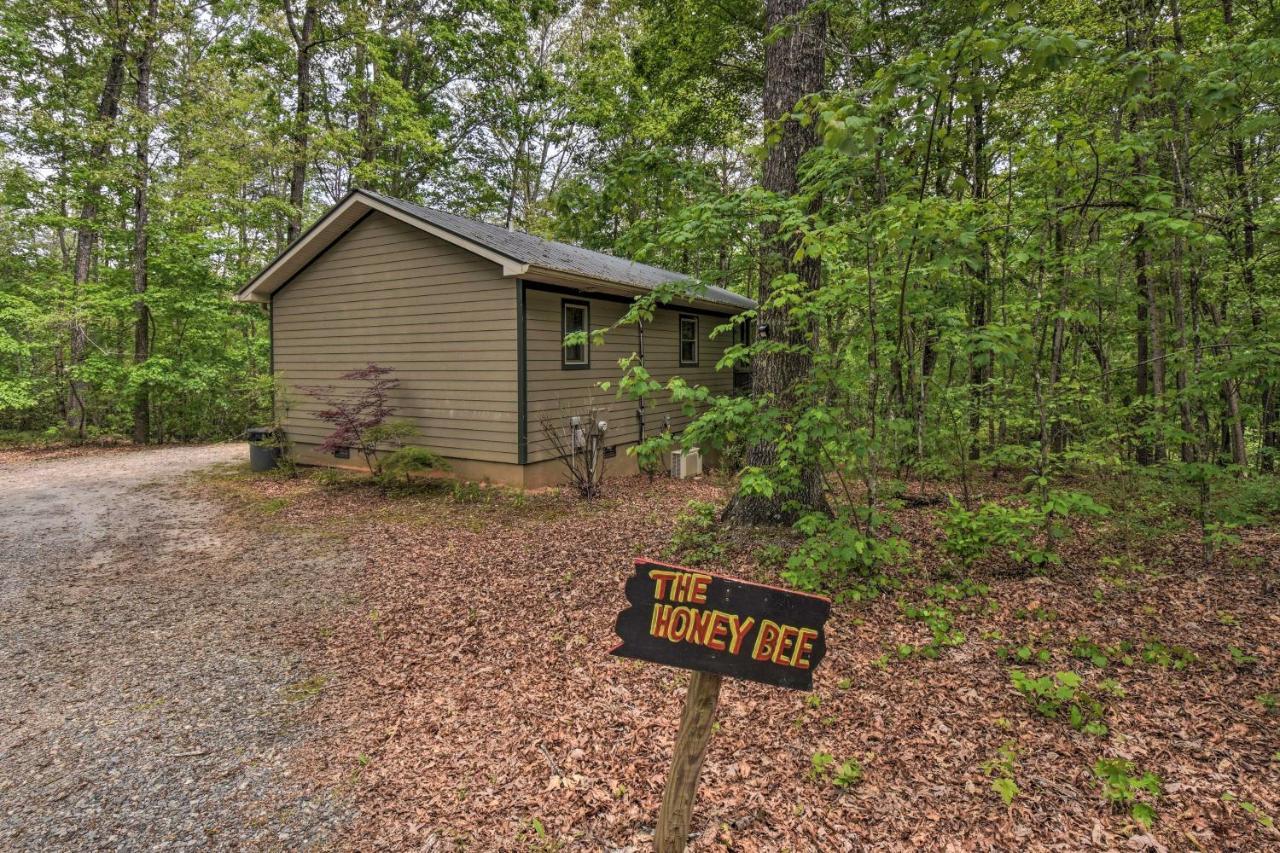 The Honeybee Cabin With Private Porch And Hot Tub Clarkesville 외부 사진