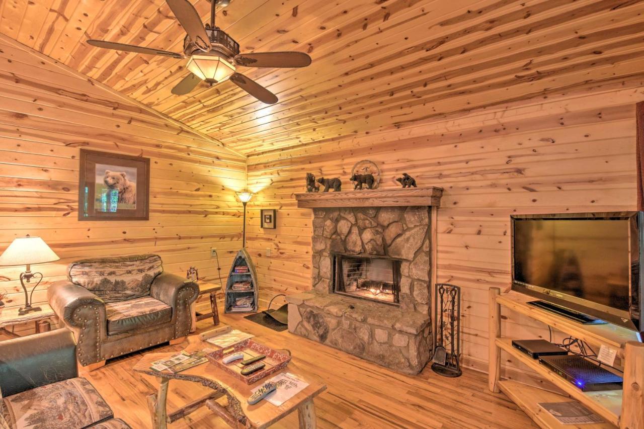 The Honeybee Cabin With Private Porch And Hot Tub Clarkesville 외부 사진