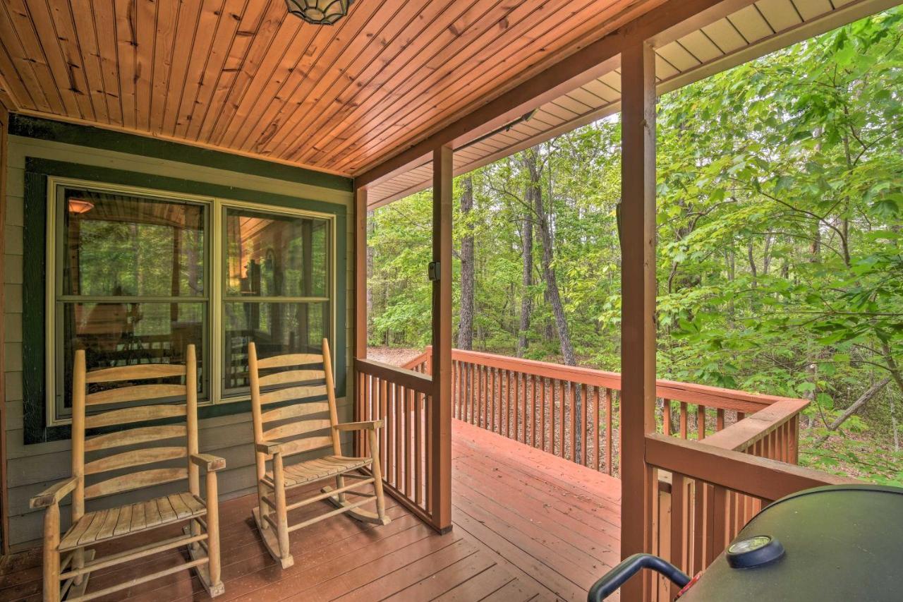 The Honeybee Cabin With Private Porch And Hot Tub Clarkesville 외부 사진